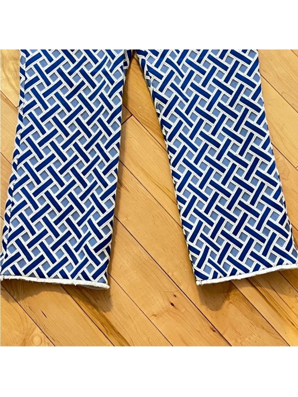 Trina Turk Kick Flare Fringe Trim Pant in Majorelle Blue & White size six (6) - Picture 3 of 11